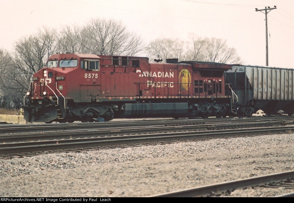 Grain train eases west on the connector